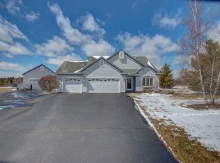 S43W32922 Jenkins Ct, Waukesha, WI 53189