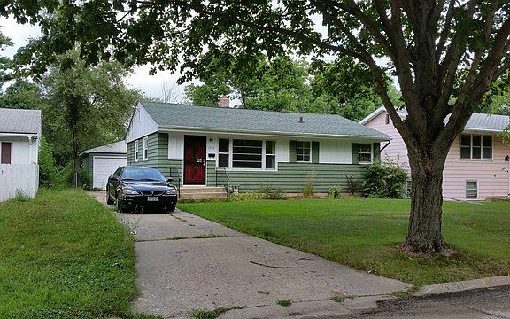 2nd image of 1311 Barton Blvd