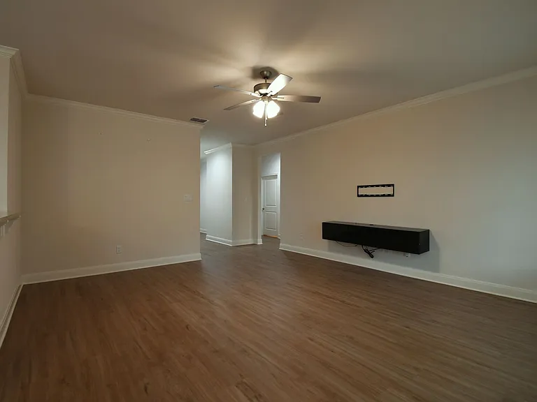 6067 Hamilton Meadows Way — Photo 6