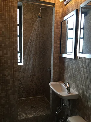 Rented by Weinstein Realty Group | media 20