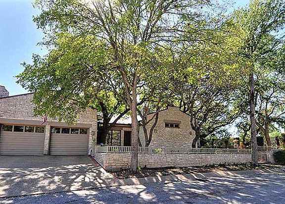 2nd image of 503 Oakland Hills Ln