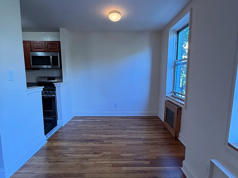 142-41 41st Ave #405 — Photo 2