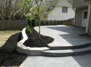 1990 N Creek Cir, Alpharetta, GA 30009