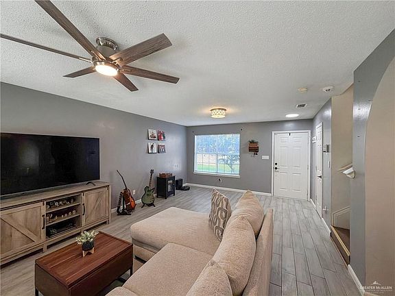 3rd image of 305 San Marcos St