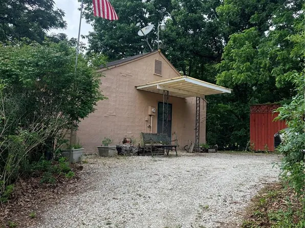 2403 Highway F, Wright City, MO 63390