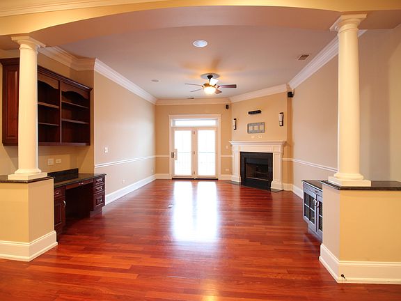 2nd image of 1442 W Fullerton Ave APT 4C