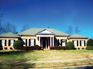 13020 Whisper Creek Dr, Charlotte, NC 28277