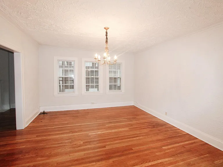 13401 S Woodland Rd #3 — Photo 4