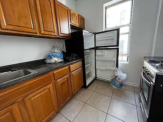4th image of 1101 Union St APT D1