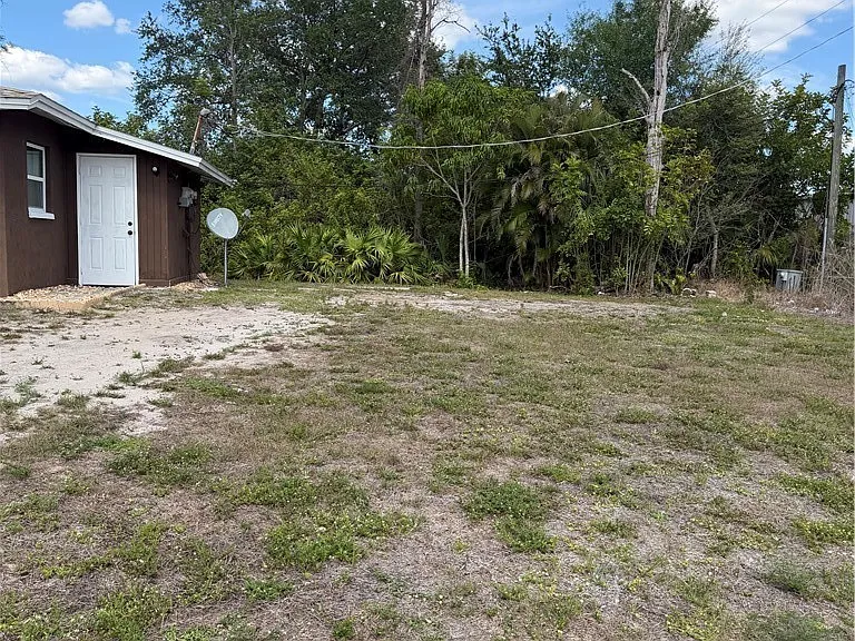 2804 River Ridge Blvd — Photo 3