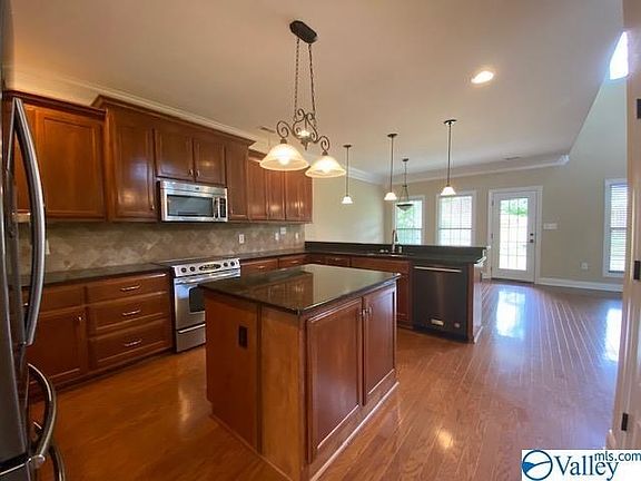 5th image of 7574 Crestridge Dr SE