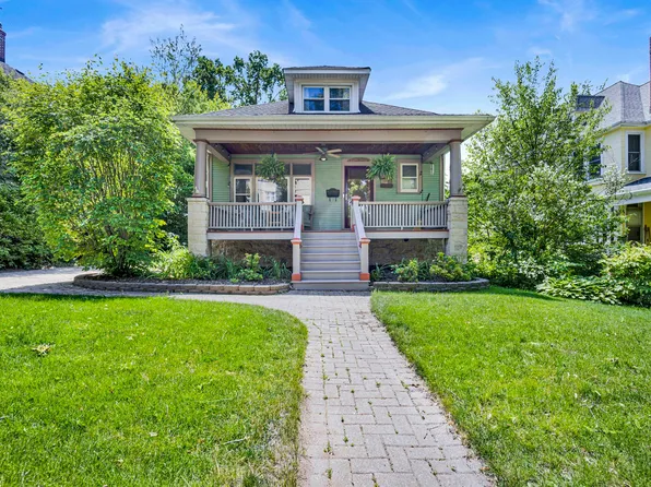 103 Pine Ave, Riverside, IL 60546