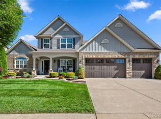555 Heather Ridge Manor Ct, Wentzville, MO 63385