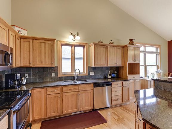 5th image of 22838 Zion Pkwy NW
