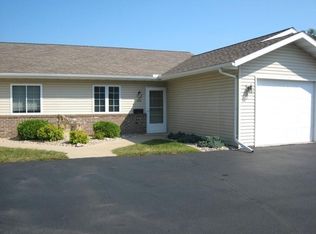 1573 N Dewey Ave, Reedsburg, WI 53959