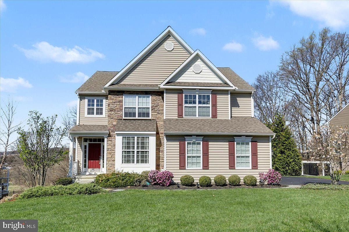 230 Ironstone Ln