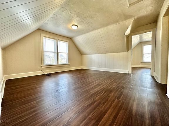 2nd image of 912 Doty St #916