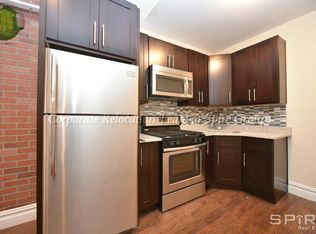 2324 37th St, Astoria, NY 11105