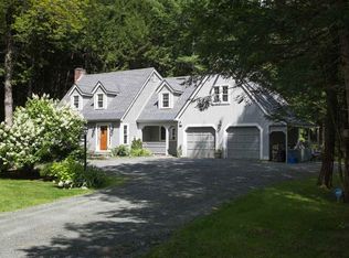 108 Lyman Batcheller Rd, Hartford, VT 05047