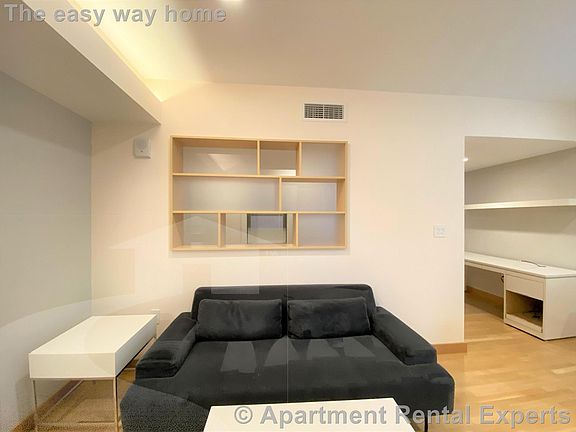 3rd image of 115-117 Mount Auburn St #24