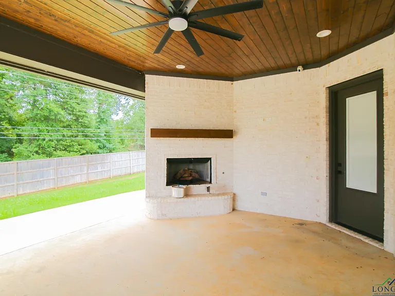 140 Lilly Lue Ln — Photo 36