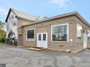 318 E King St, Strasburg, VA 22657