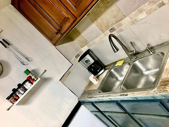 5th image of 5423 S Hoyne Ave Unit 1