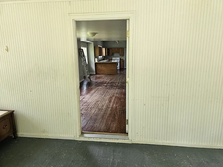 1227 Jackson St — Photo 3