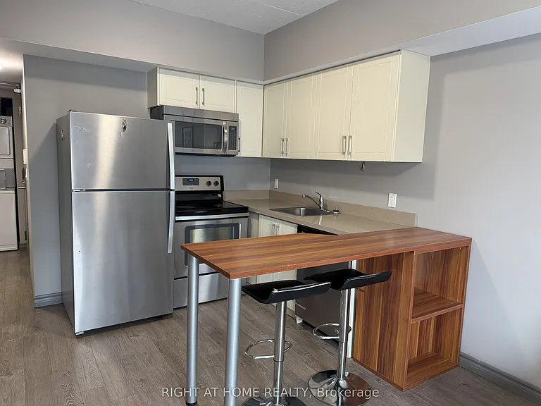 321 Spruce St #501 — Photo 13