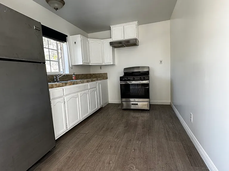 5059 Hermosa Ave — Photo 2