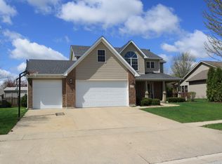 1157 Martin St, Sycamore, IL 60178