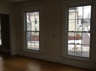 571 Cumberland Ave APT 6, Portland, ME 04101