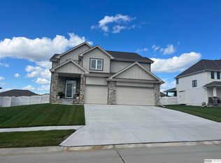 11508 Slayton St, Papillion, NE 68046