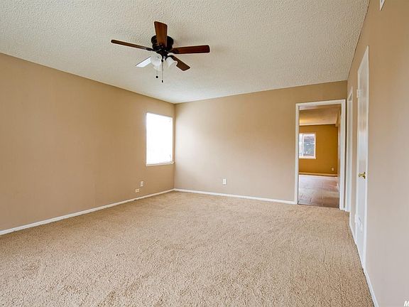 4th image of 7636 Manorside Dr