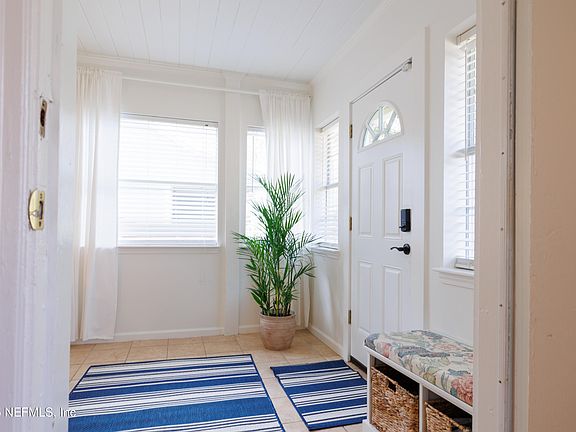 5th image of 4324 COLONIAL Avenue
