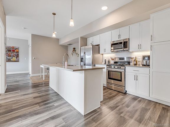 5th image of 210 S Cherrywood #304