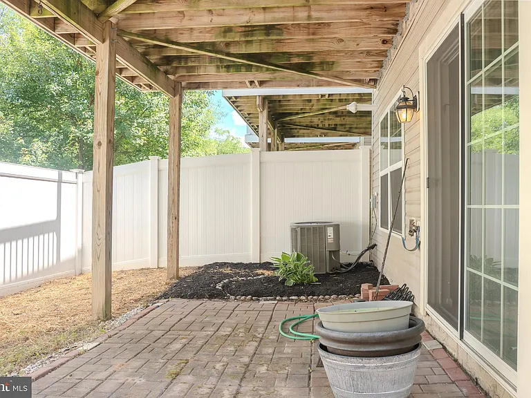 726 Millhouse Dr — Photo 19