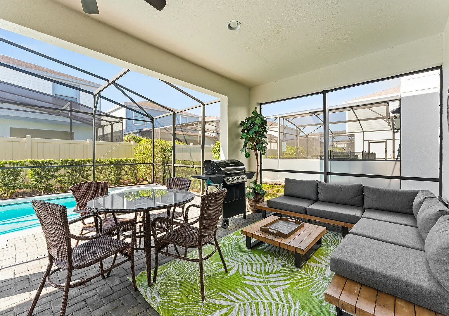 Family 6BR Home, Pool & Game Room — Photo 1
