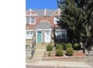 6815 Clover Ln, Upper Darby, PA 19082