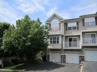 42 Ridge Dr #4-2, Pompton Lakes, NJ 07442