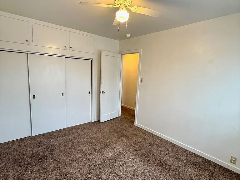 462 S Shasta St — Photo 9