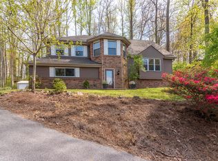 21471 Plantation Rd, Bristol, VA 24202