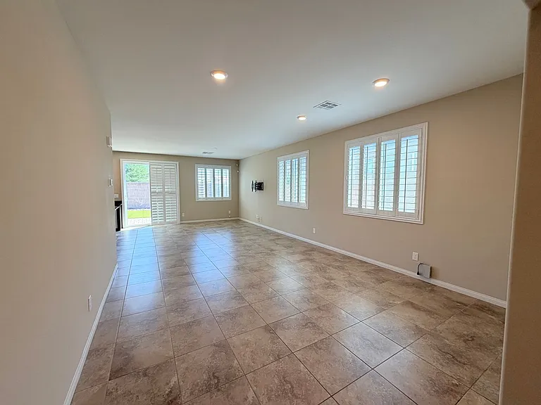 4345 Stardusk Falls Ave — Photo 6