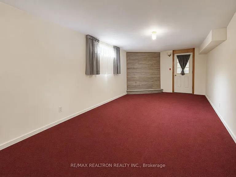 322 Morrish Rd #BASEMENT — Photo 3