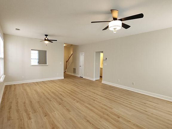 4th image of 4348 Walnut Creek Dr