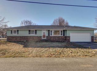 604 W Division St, Mount Vernon, MO 65712
