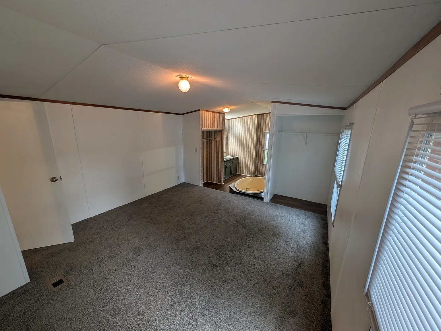 51 Randsdell Lane - Unit... — Photo 4