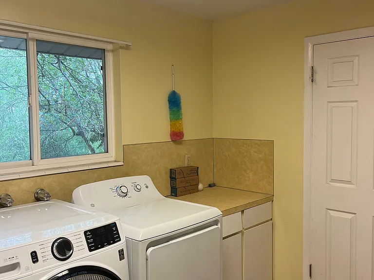 laundry/mudroom upstairs