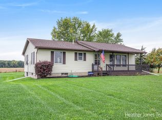 9584 S Blackmer Rd, Carson City, MI 48811