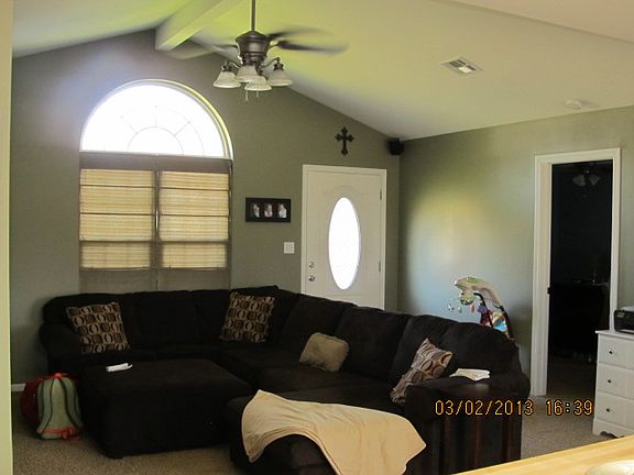 4th image of 1009 Thelma Dr